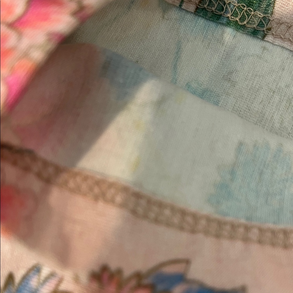 Novella Royale Multicolor Floral iris bells. Blush Geisha - Picture 8 of 8